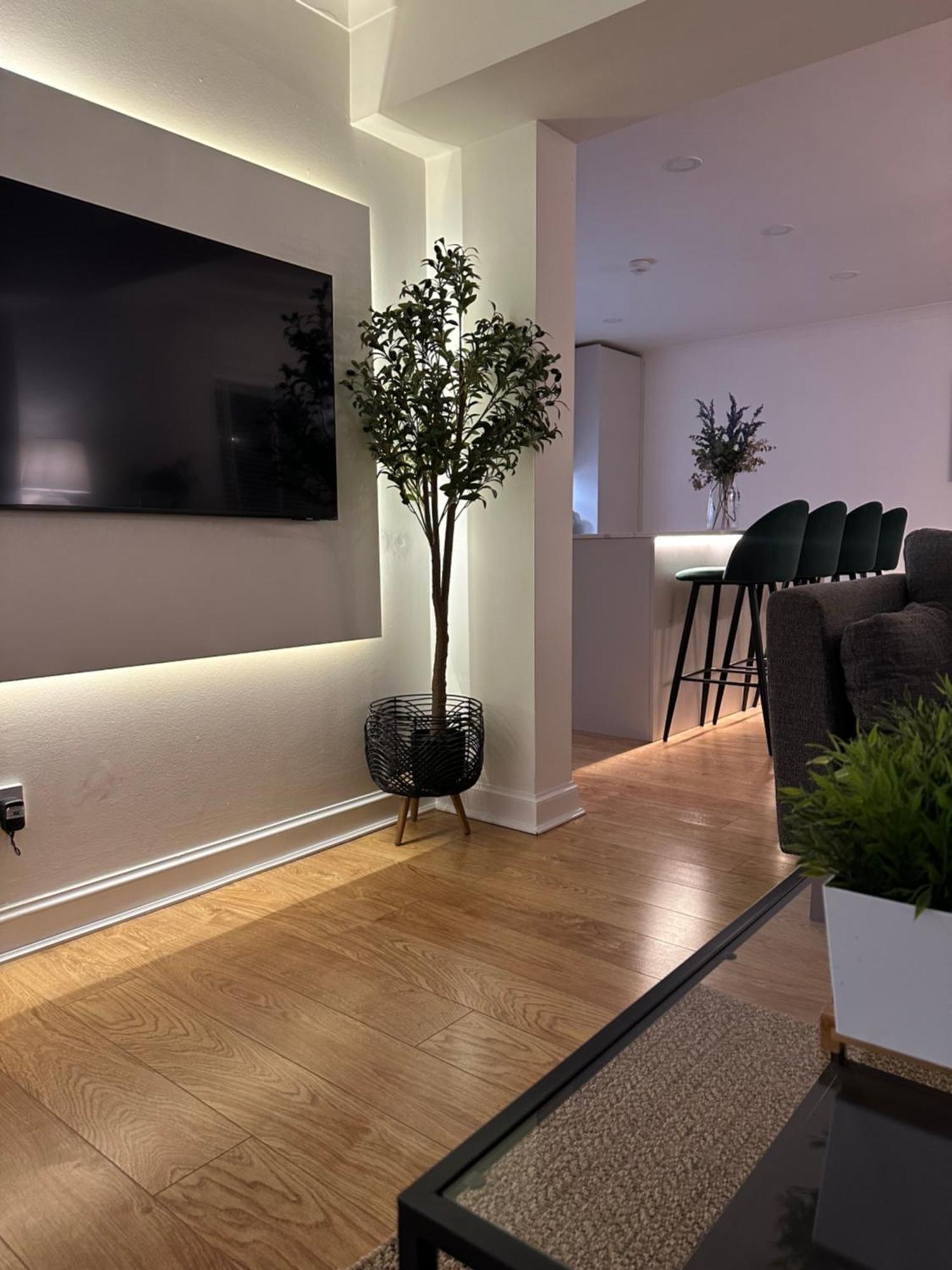 אדינבורו Lux 2 Bedroom Ground Floor Apartment מראה חיצוני תמונה